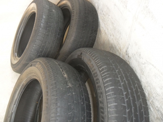 ยาง BRIDGESTONE 205/65R16 ปี12 สวยๆ 4 เส้น ราคา 2200 บาท