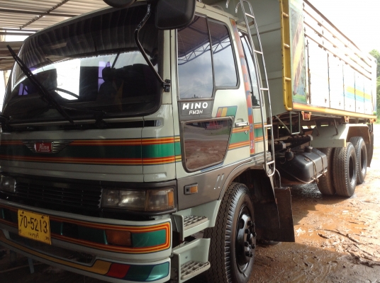 HINO สิบล้อ 2 เพลาดัมพ์