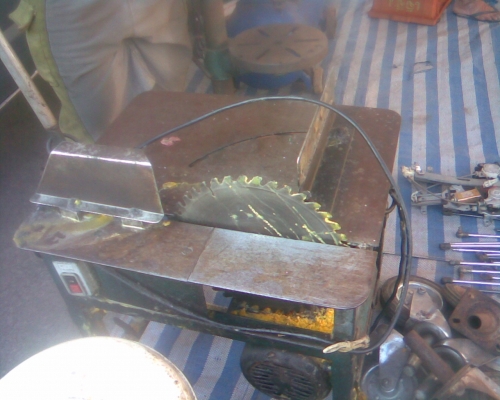 แท่นตัดอะลูมเนียมมอเตอร์ 2 แรง