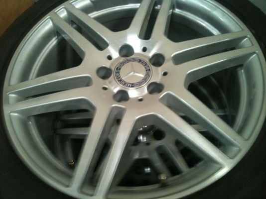 ล้อแม็คAMG E250 มือสองพร้อมยาง65,000บาท