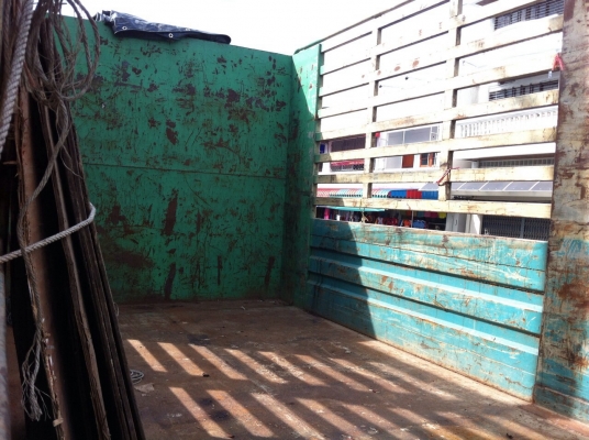 ขายรถ สิบล้อเครื่องแรงพร้องลากหางสามเพลา