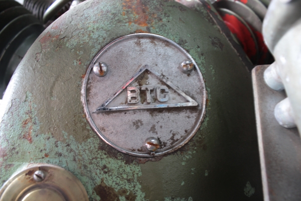 ขายปั้มลม ขนาดมอเตอร์ 5แรง ถัง300ลิตร 3 สูบ ขายปั้มลม ขนาดมอเตอร์ 5แรง ถัง300ลิตร 3 สูบ