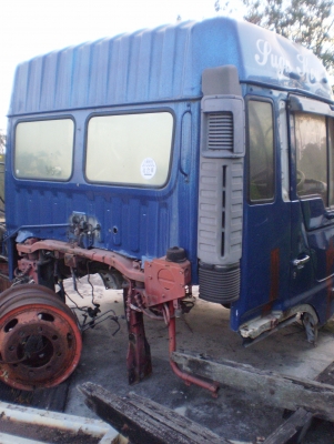 แชสซี HINO ZM 500 รถโม่ ใบอินวอย+ หัวเก๋ง HINO PROFIA     .