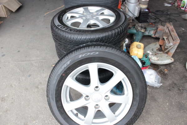 ขายล้อแม็ก new lancer ปี 2012 ชุดละ 7000 ขายล้อแม็ก new lancer ปี 2012 ชุดละ 7000