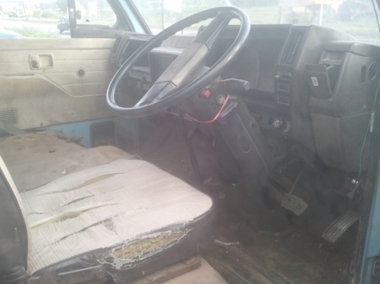 ขาย NKR 55E ช่วงสั้น เครื่อง 4JB1  88 แรง เครื่องดี แชชซีสวย  เอกสารเจ้าของขายเอง