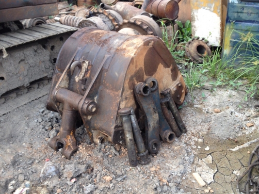 ขายด่วน บุ้งกี๋ pc 120 komatsu