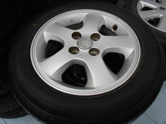 ขายล้อแม็กvios ขอบ 14 พร้อมยาง Dunlop ปี 11 สภาพสวยพร้อมใช้ ใส่ฟรีค่ะ