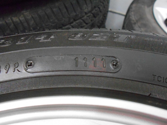 ขายล้อแม็กvios ขอบ 14 พร้อมยาง Dunlop ปี 11 สภาพสวยพร้อมใช้ ใส่ฟรีค่ะ ขายล้อแม็กvios ขอบ 14 พร้อมยาง Dunlop ปี 11 สภาพสวยพร้อมใช้ ใส่ฟรีค่ะ