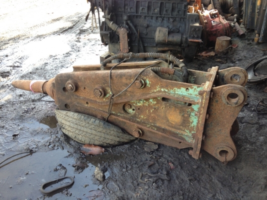 ขายด่วนหัวกระแทกรถ 120 ยี่ห้อ Furukawa