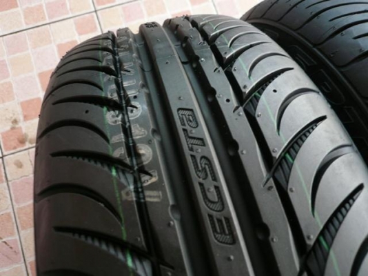 ขายยางใหม่ KUMHO KU31-----195-50-15 ,195-55-15-----ถูกๆ