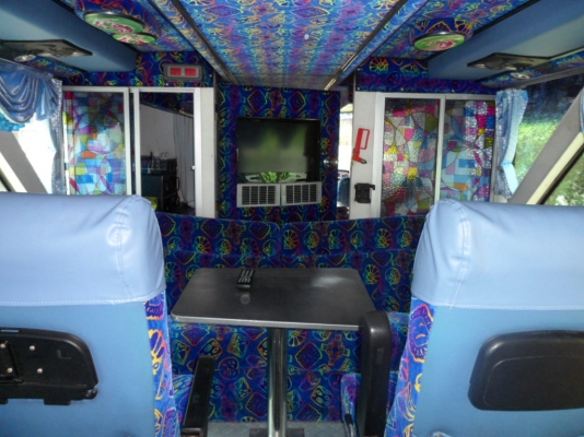 ขายรถทัวร์ 2 ชั้น 8 ล้อ