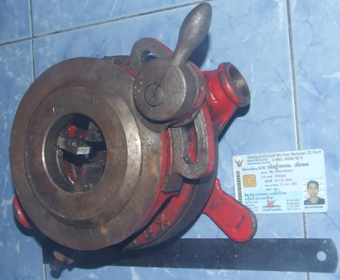 ขายเครื่องต๊าปเกลียวยี่ห้อ REX  ราคา 1700 บาท(หนึ่งพันเจ็ดร้อยบาท)