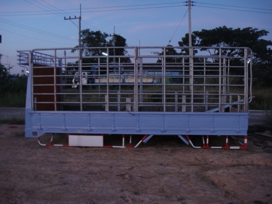 ขายกระบะคาร์โก้ คอกแป๊ป ของ ISUZU NPR ยาว 5 เมตร.