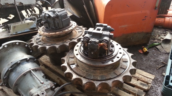 ขายตัวเดิน HITACHI EX200-3