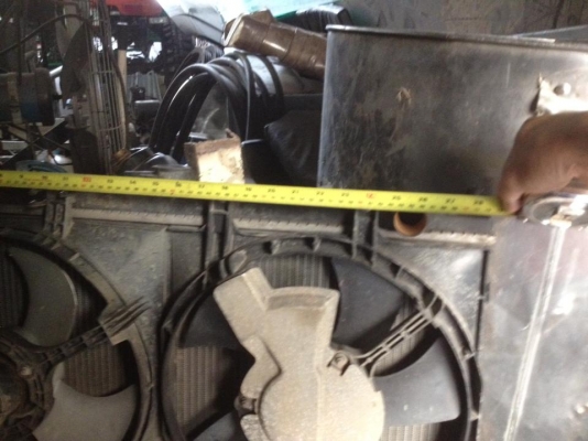 อยากขายมาก พัดลมพร้อมม้อน้ำ