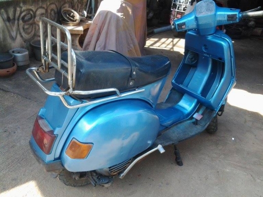 ขาย vespa cosa 150 no book รสคา 15500 บาทครับ สี 90\% เครื่อง 80\%  สนใจติดต่อ 0826336557 โป้งครับ