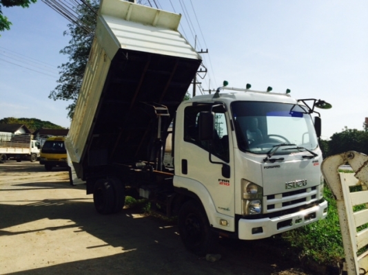 ISUZU NPR 210 hp ดั้มพ์สามมิตรยาว 4 m รถใช้ 2X,XXX km รถสวยพร้อมใช้งานเลยทีเดียว