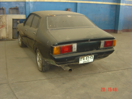 ขายดัสสันเก๋งปี1977 ขายตามสภาพ 0864457033 0882862954