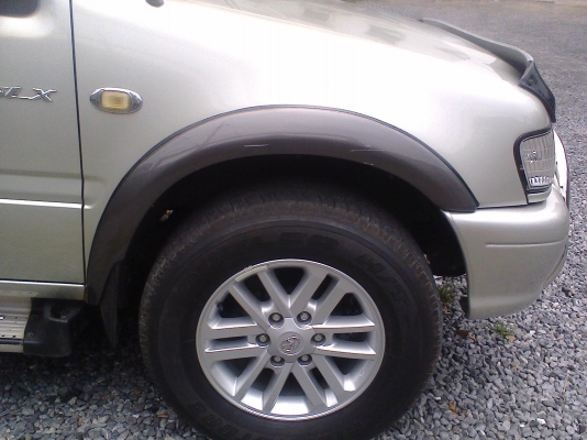 ขายอีซูซุดราก้อนอาย2800c.cแวน5ประตู