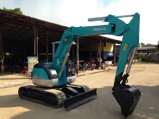 ขายรถแม็คโคร KOBELCO 50UR -2 ขายรถแม็คโคร KOBELCO 50UR -2