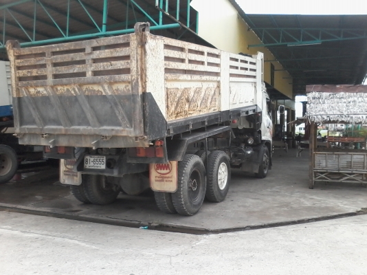 ขายรถสิบล้อ รถสวย สภาพดี พร้อมใช้งาน  0819563995