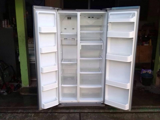 **** ตู้เย็น 2 ประตู เบอร์5  ขายถูก ****