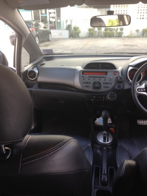 ขาย Honda jazz 1.5 SV 2011 top AT มือสอง 524,000บาท ขาย Honda jazz 1.5 SV 2011 top AT มือสอง 524,000บาท