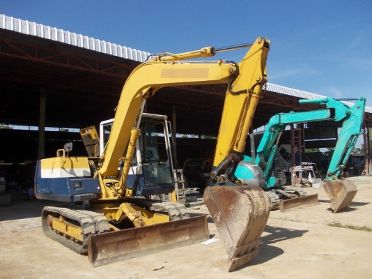 ขายรถแม็คโคร KOMATSU PC 60-6 ขายรถแม็คโคร KOMATSU PC 60-6