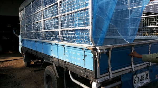 ***ขายแล้วครับขอบคุณ Truck2hand ขาย6ล้อราคาเบาๆ ISUZU TL 85HP เดิมๆบางๆ เครื่องดีเกียรืดี ช่วงล่างเดิมๆ คัสซีดีกระบะพื้นไม้คอกเหล็กคอกไม้สภาพสวย ยางดี6เส้น หัวบางเดิม สีพอใช้ มีลอกมีซีด ภายในคอนโซลดี ขายตัดตามสภาพก่อนเก็บงาน สภาพใช้งนปกติ พร้อมใช้ พร้อมลุ