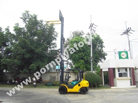 จำหน่ายรถ Forklift KOMATSU FD25T-16 จำหน่ายรถ Forklift KOMATSU FD25T-16
