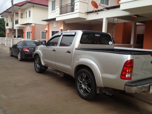 ขายวีโก้4ประตู สภาพร้อมใช้ ขาย350,000