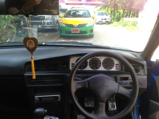 รถบ้าน BLUEBIRDตัวท๊อบเครื่องsr20แน่นๆพึ่งวางไม่ถึงปี ช่วงล่างดี แอร์เย็น ราคาต่อรองได้ครับ