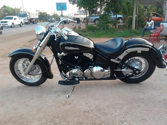 ขาย yamaha dragstar classic 400 ปี 2000 สพม.แล้ว งามโครเมียมทั้งคัน