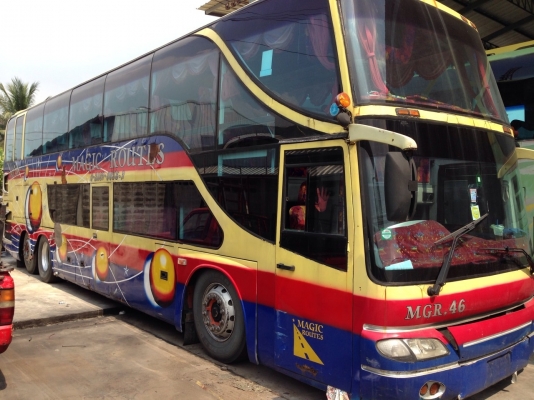 ขาย รถทัวร์ 8 ล้อ MGR46  1,300,000  สูง 3.90 ม. BENZ 8สูบ 320HP ถุงลม เขาควาย พร้อมใช้ 1.30 ล้านเท่านั้น ตัวถังเชิดชัย                            ประกาศขายรถบัส 8 ล้อ 2 ชั้น BENZ 8 สูบเขาควาย เครื่อง  BENZ  1,350000.- ปัจจุบันวิ่งงานอยู่ รถมือเดียว ชัว