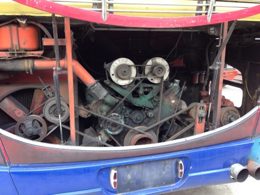 ขาย รถทัวร์ 8 ล้อ MGR46  1,300,000  สูง 3.90 ม. BENZ 8สูบ 320HP ถุงลม เขาควาย พร้อมใช้ 1.30 ล้านเท่านั้น ตัวถังเชิดชัย                            ประกาศขายรถบัส 8 ล้อ 2 ชั้น BENZ 8 สูบเขาควาย เครื่อง  BENZ  1,350000.- ปัจจุบันวิ่งงานอยู่ รถมือเดียว ชัว