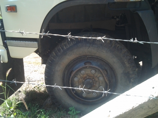 สิบล้อ HINO FM 1A 500 SERIES 330 แรงม้า รถปี 54 `70,XXX Km.ลดราคาขายดาวน์เหลือ 950,000 บาท หมดเขต 16 พย.56