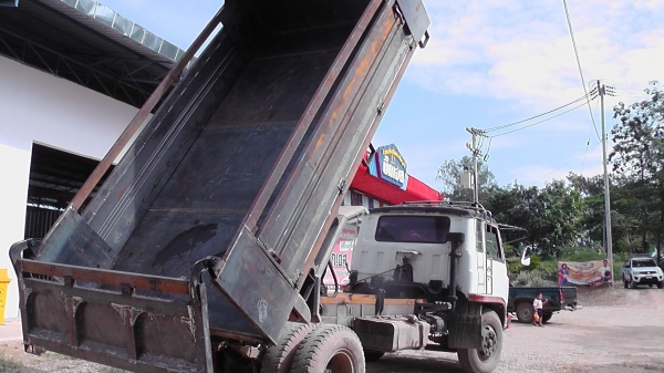 ขาย 6 ล้อดั้มใหญ่