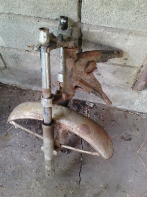 ขายโช๊คหน้าพร้อมแผงคอ ...ไม่ทราบรุ่น