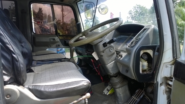 6ล้อดั้มFF1J JKA  220แรง รถสวยมาก ดั้มก็สวย.......