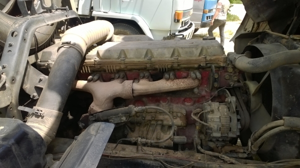 6ล้อดั้มFF1J JKA  220แรง รถสวยมาก ดั้มก็สวย.......