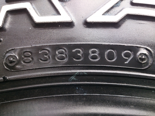 ขายยางใหม่ปี09 TOYO ขนาด 31&times;10.50R15 MADE  IN  JAPAN  จำนวน  4  เส้น ราคา 8500