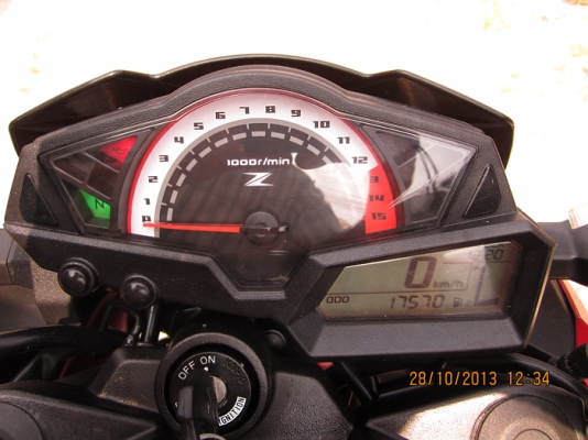 ขายz250 ปี 2013 สีแดง