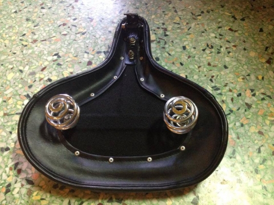 เบาะเดี่ยว