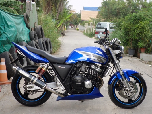ขาย CB400 ปี94ทะเบียนแท้ๆโอนขนส่งรถสภาพแทพๆท่อสูตรทั้งเส้นเสียงโหดๆ