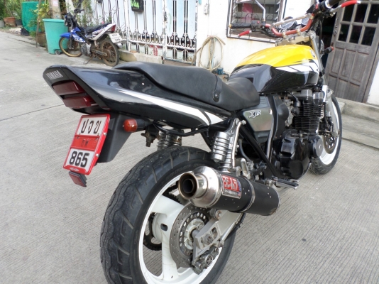 ขาย XJR400 ปี96คาบูไฟฟ้ารถสภาพสวยๆเครื่องดีมากท่อแต่งเสียงโหดๆอินวอยแท้ๆ