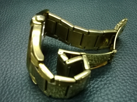 ALBA by seiko เรือนสีทอง สายทอง ALBA by seiko เรือนสีทอง สายทอง