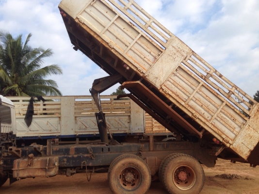 ต้องการขายสิบล้อหลงโบ ต้องการขายสิบล้อหลงโบ