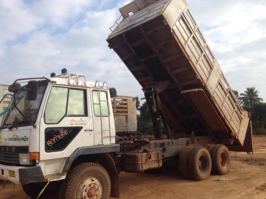 ต้องการขายสิบล้อหลงโบ