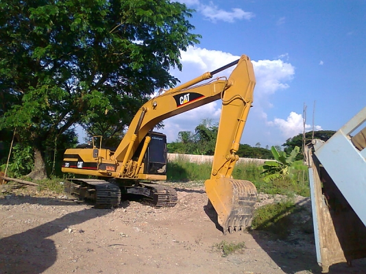 รถแบคโฮ CAT 320 V1 รถสวย ระบบไฟฟ้่่่าครบ มีแอร์ มีเล่มทะเบียน