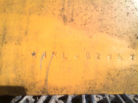 รถแบคโฮ CAT 320 V1 รถสวย ระบบไฟฟ้่่่าครบ มีแอร์ มีเล่มทะเบียน